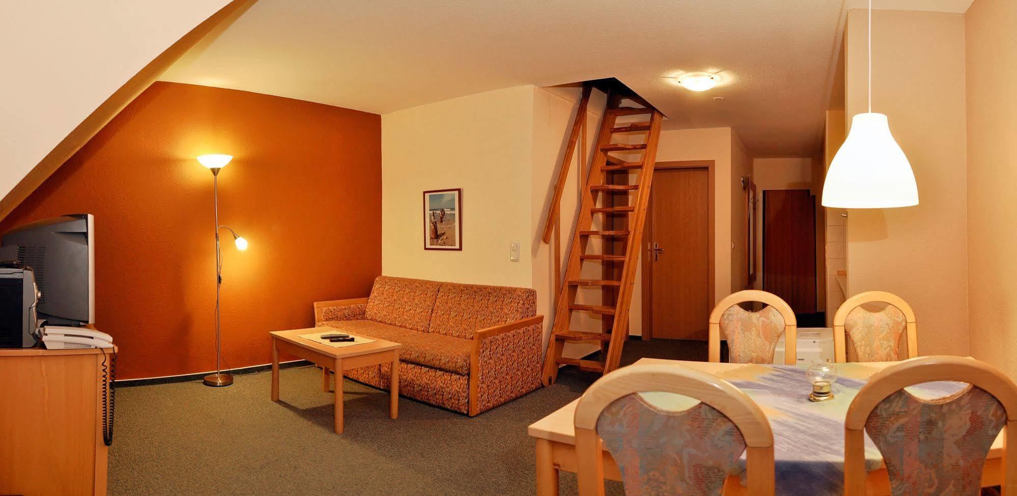 Pension Zum Riedensee Bastorf Экстерьер фото