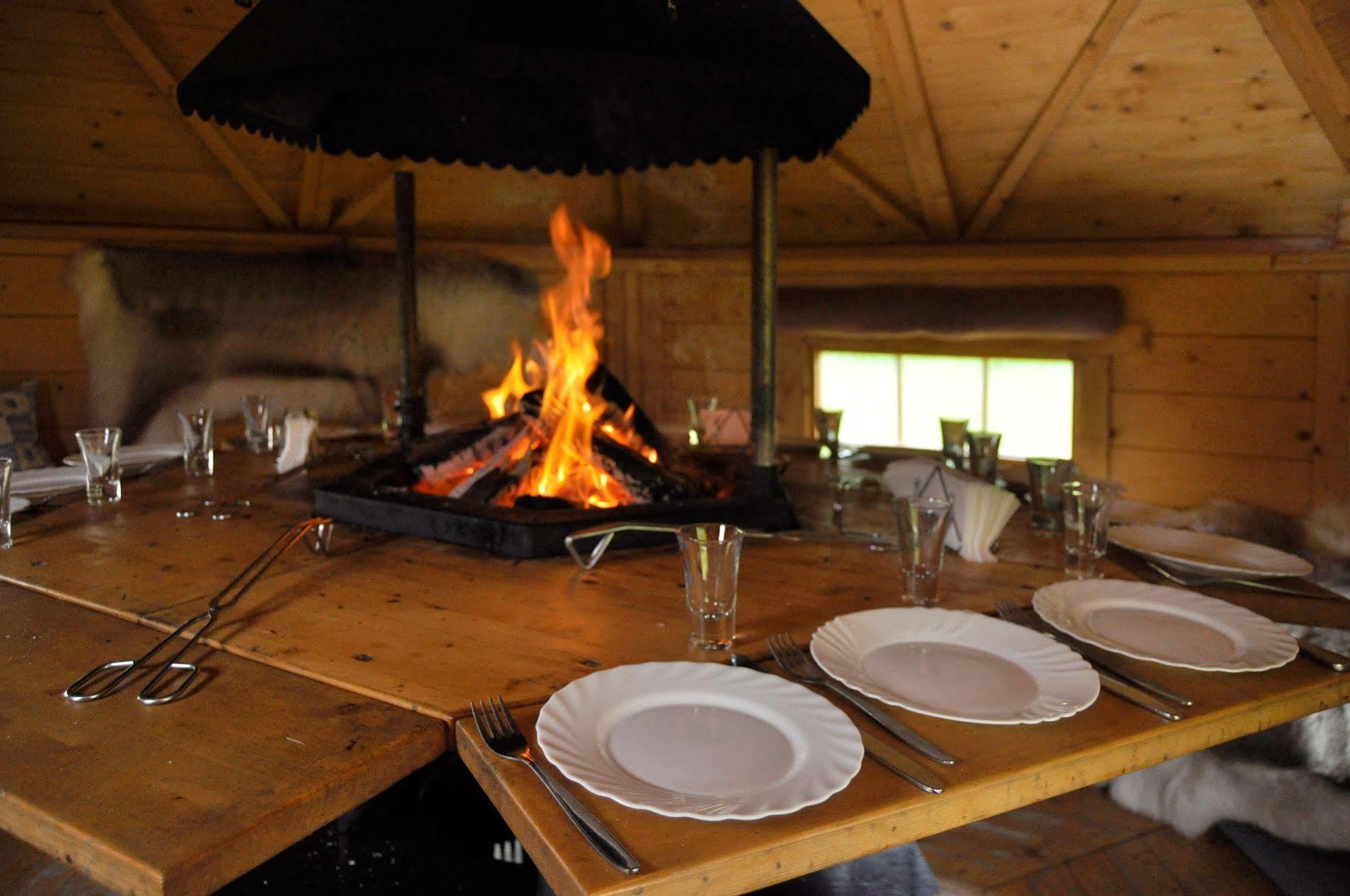Pension Zum Riedensee Bastorf Экстерьер фото